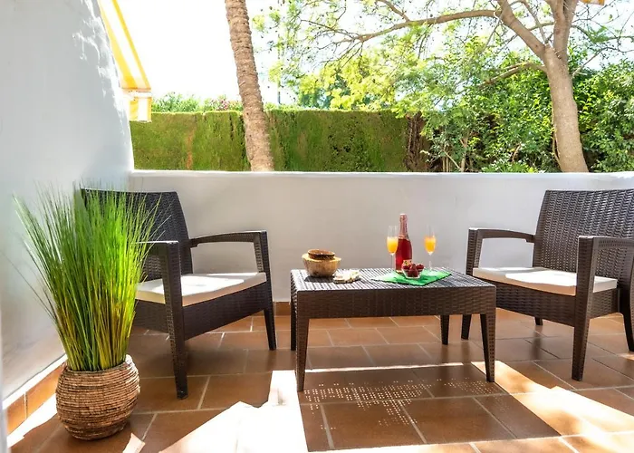 Golden Mile Duplex Apartament