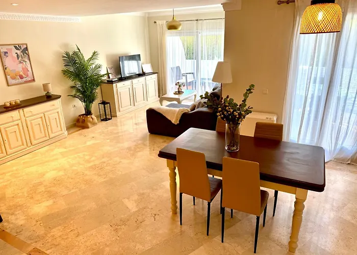 Golden Mile Duplex Apartament *