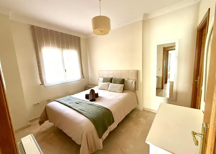 Golden Mile Duplex Apartment *